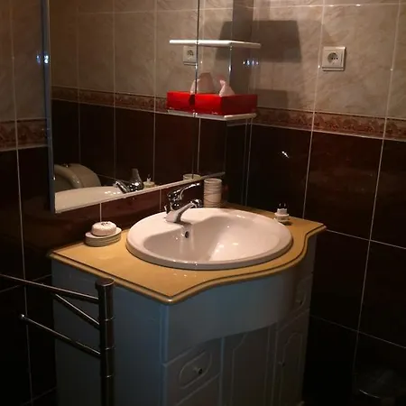 Rum i privatbostad Quartos Deco Pombal (Leiria)